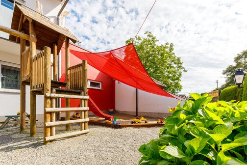 Spielplatz mit Zelt Gasthaus Stern Bad Waldsee